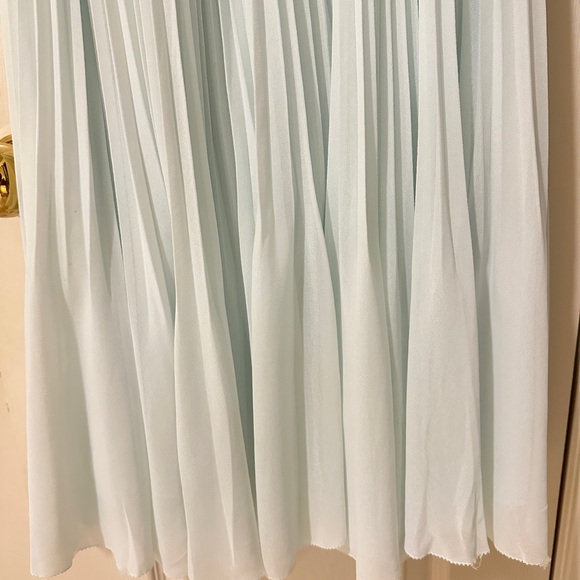 Aritzia Twirl Pleated Skirt, XS, mint green - Picture 7 of 11